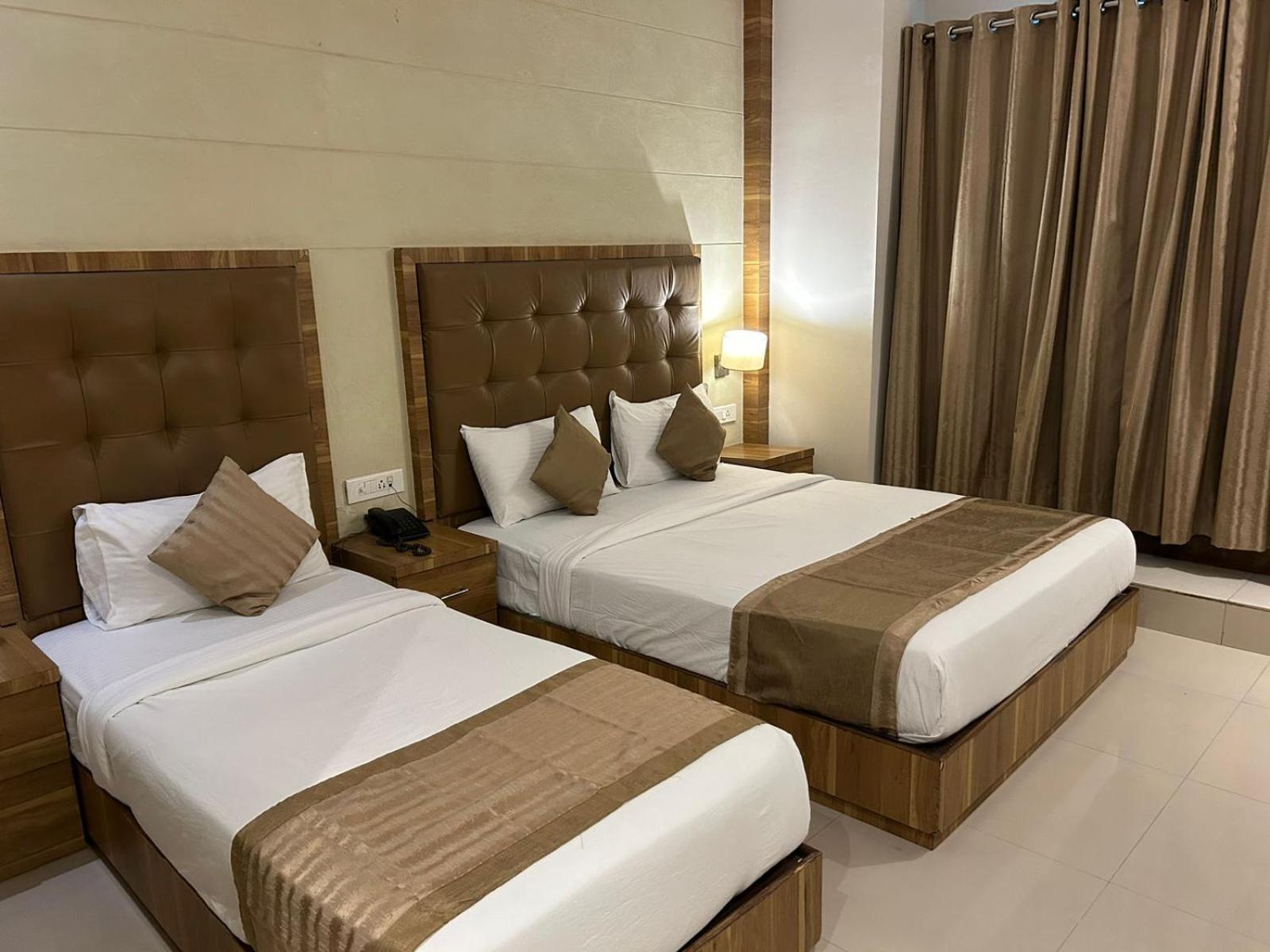 Hotel Bkc Mannat Mumbai Luaran gambar