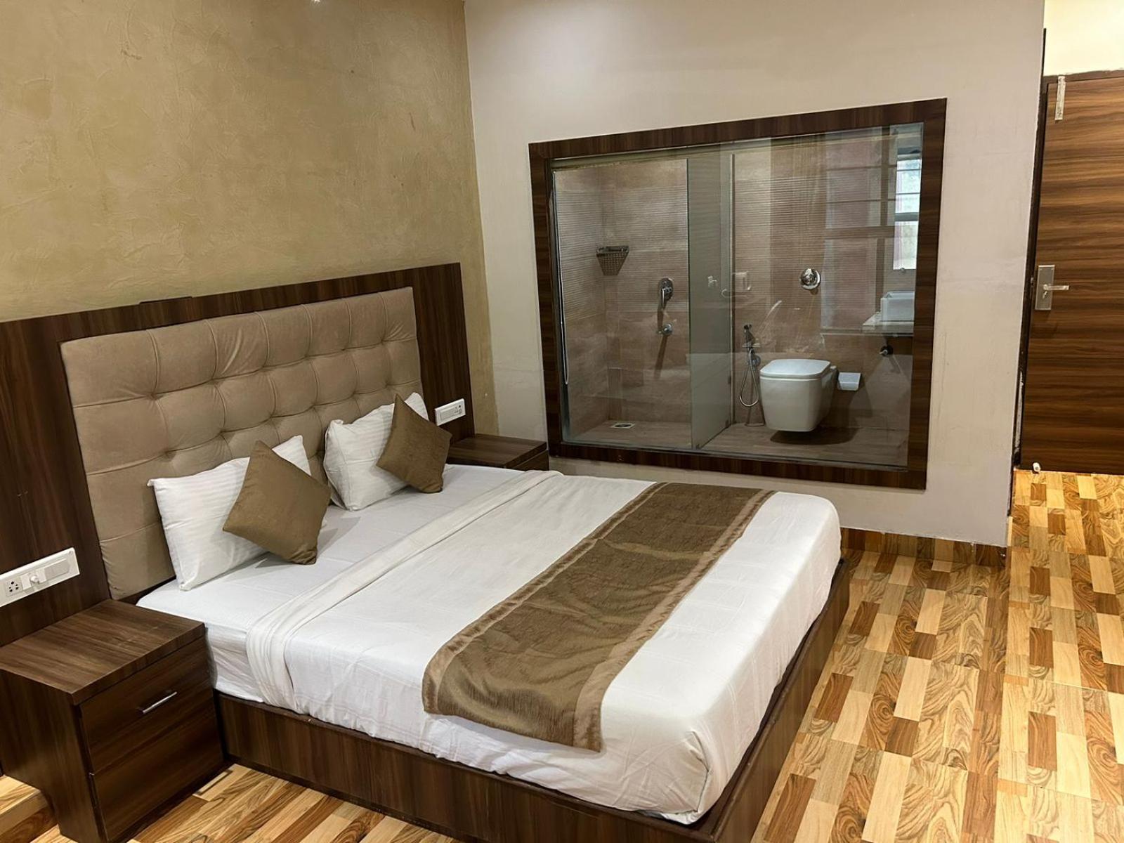 Hotel Bkc Mannat Mumbai Luaran gambar