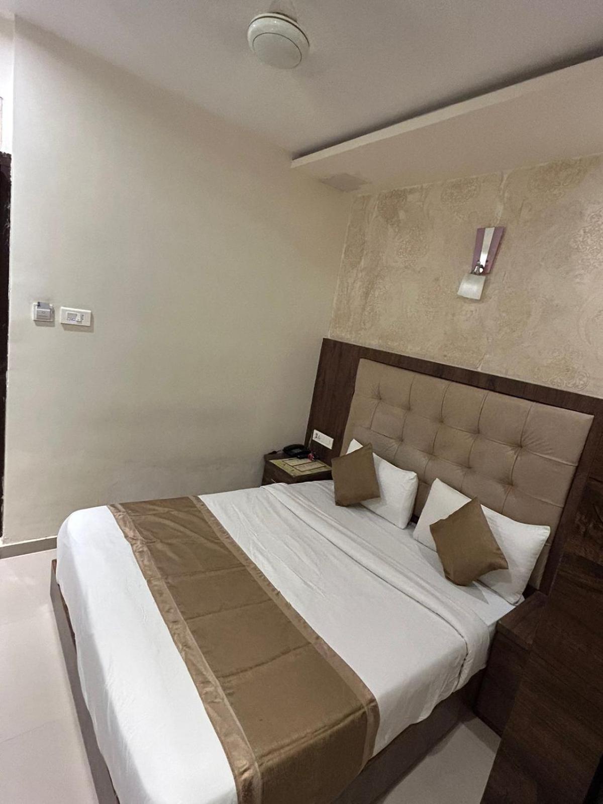 Hotel Bkc Mannat Mumbai Luaran gambar